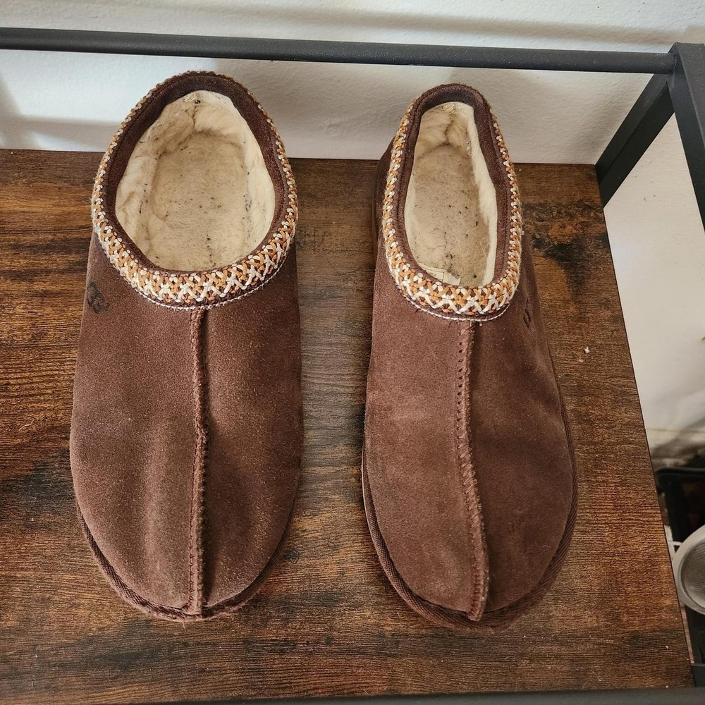 UGG Tasman brown suede slipper